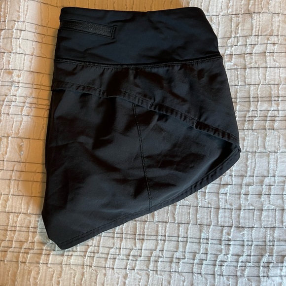 SPEED UP LOW-RISE SHORT 2.5"
Black - Picture 8 of 9